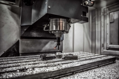 metalworking-cnc-milling-machine-PKZH5HZ_optimized